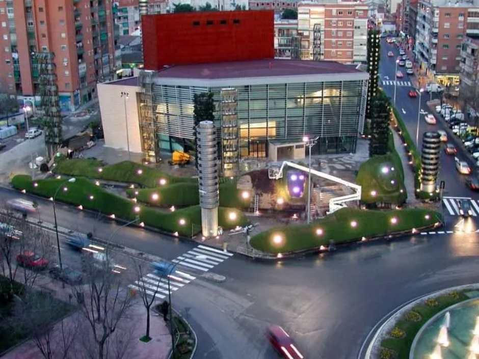 Artes circenses en la Plaza de los Pájaros de Móstoles