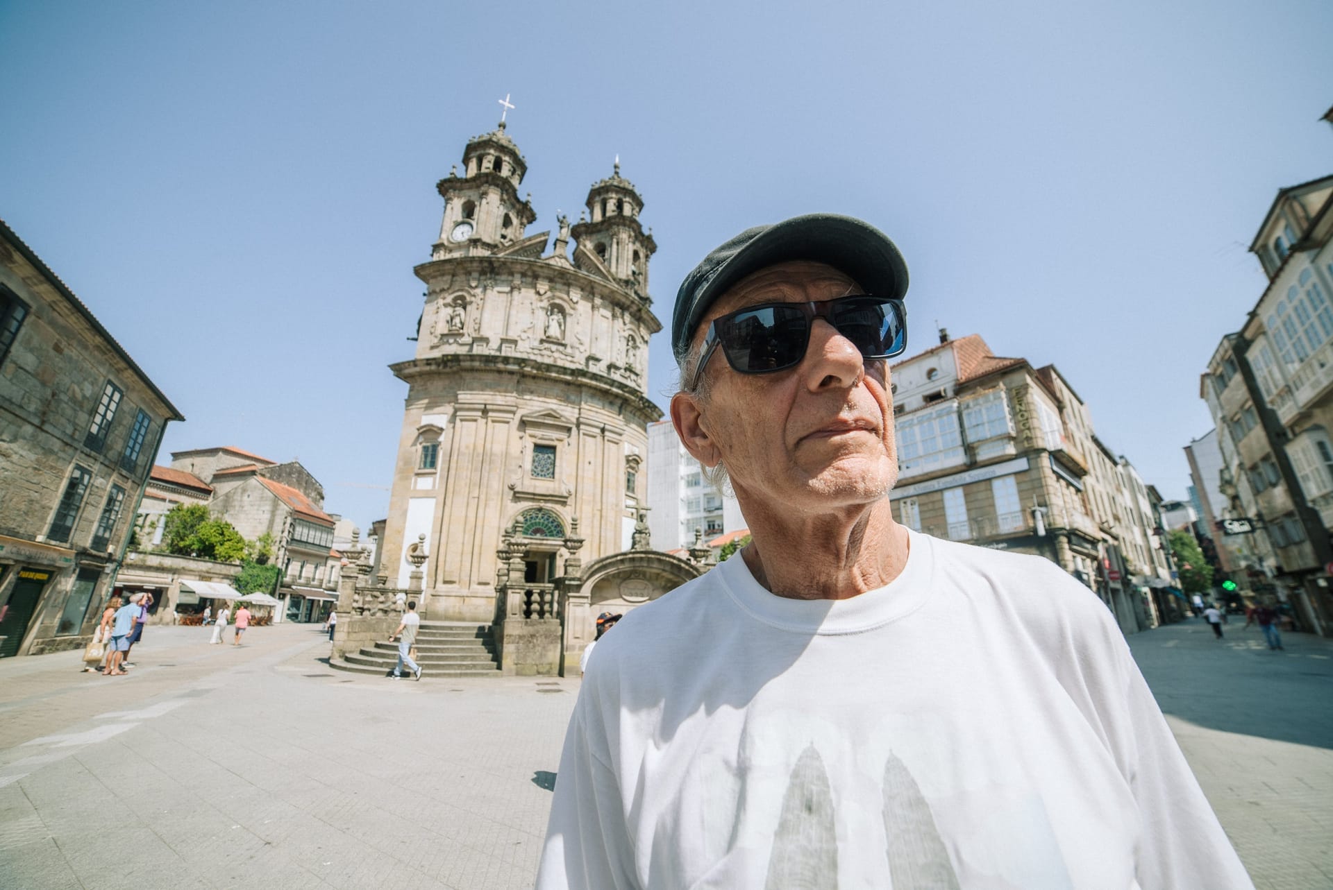 Espectáculo de música y luces de Patrice Warrener y Akazie