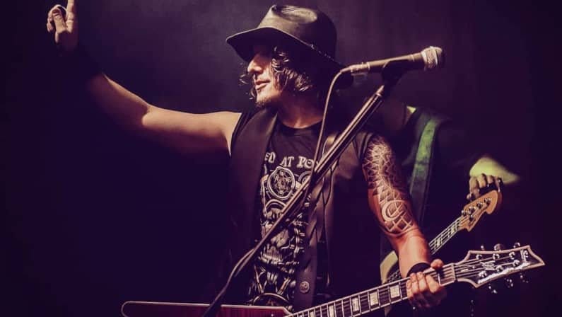 Concierto de Adolfo FH en Bocana