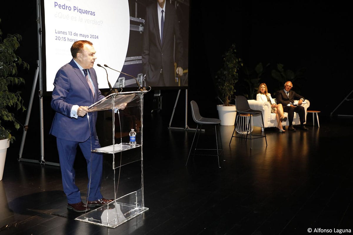 Club FARO: Pedro Piqueras - 'Cuando ya nada es urgente'