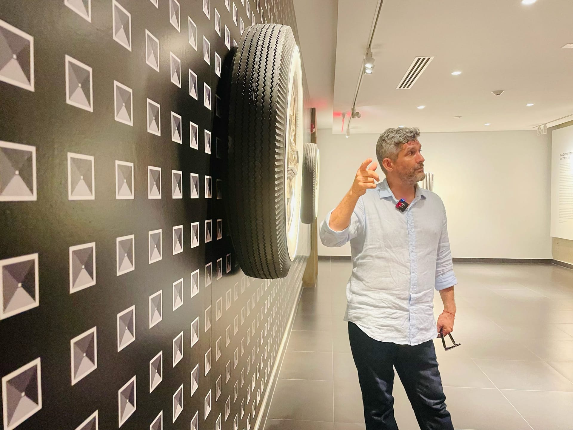 Visita guiada a la exposición de Dagoberto Rodríguez