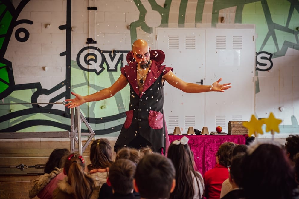 Espectáculo de Henriko O Feiticeiro