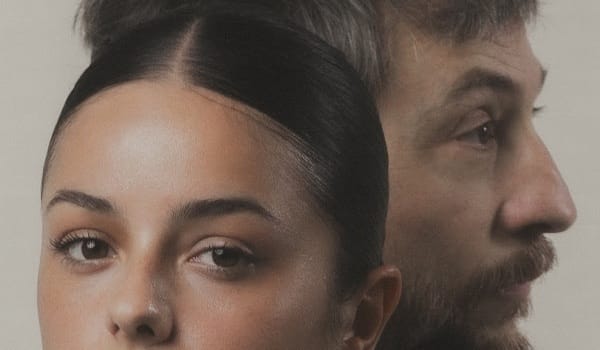 Actuación musical de Gala e Ovidio