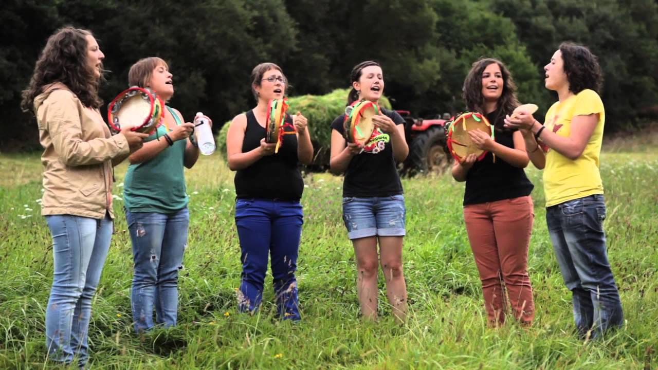 Concierto de Pandereteiras de Bouba