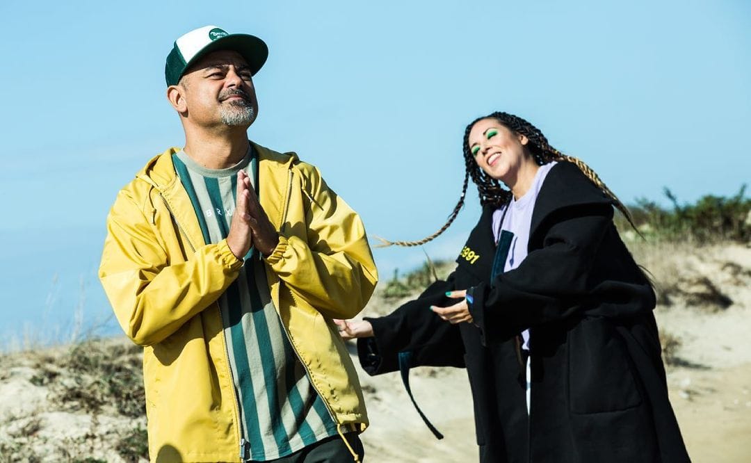 Presentación del libro '37' de Alicia Savaxe