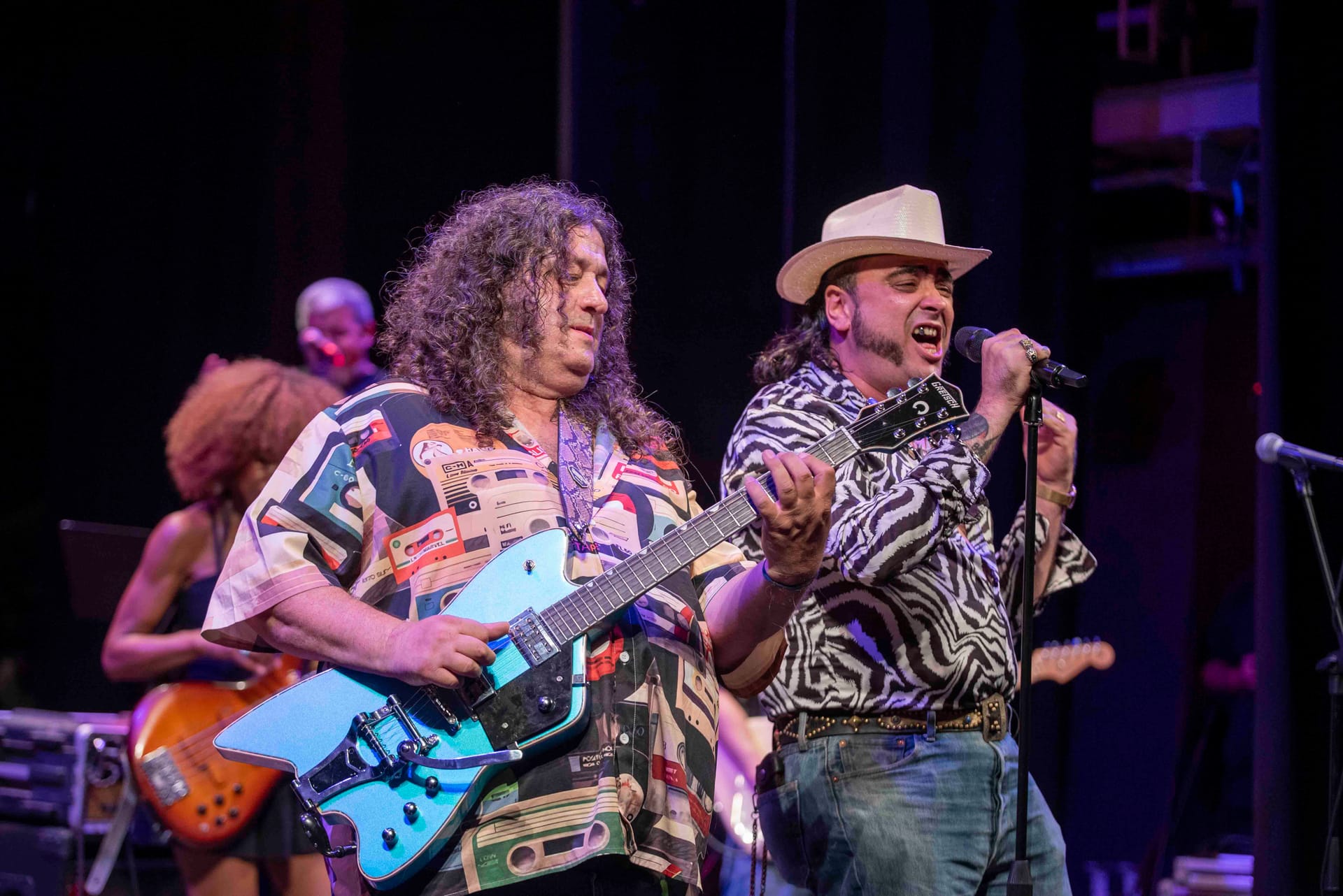 Los Barones + Solrain