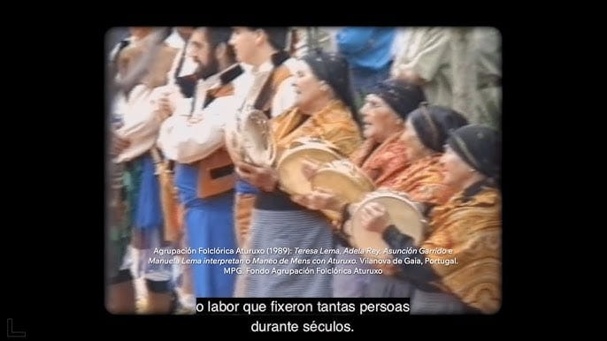 Actuación de la Agrupación Folclórica Aturuxo