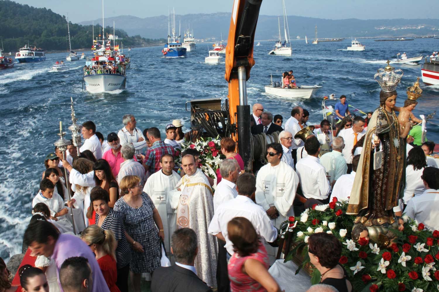 Procesión por mar