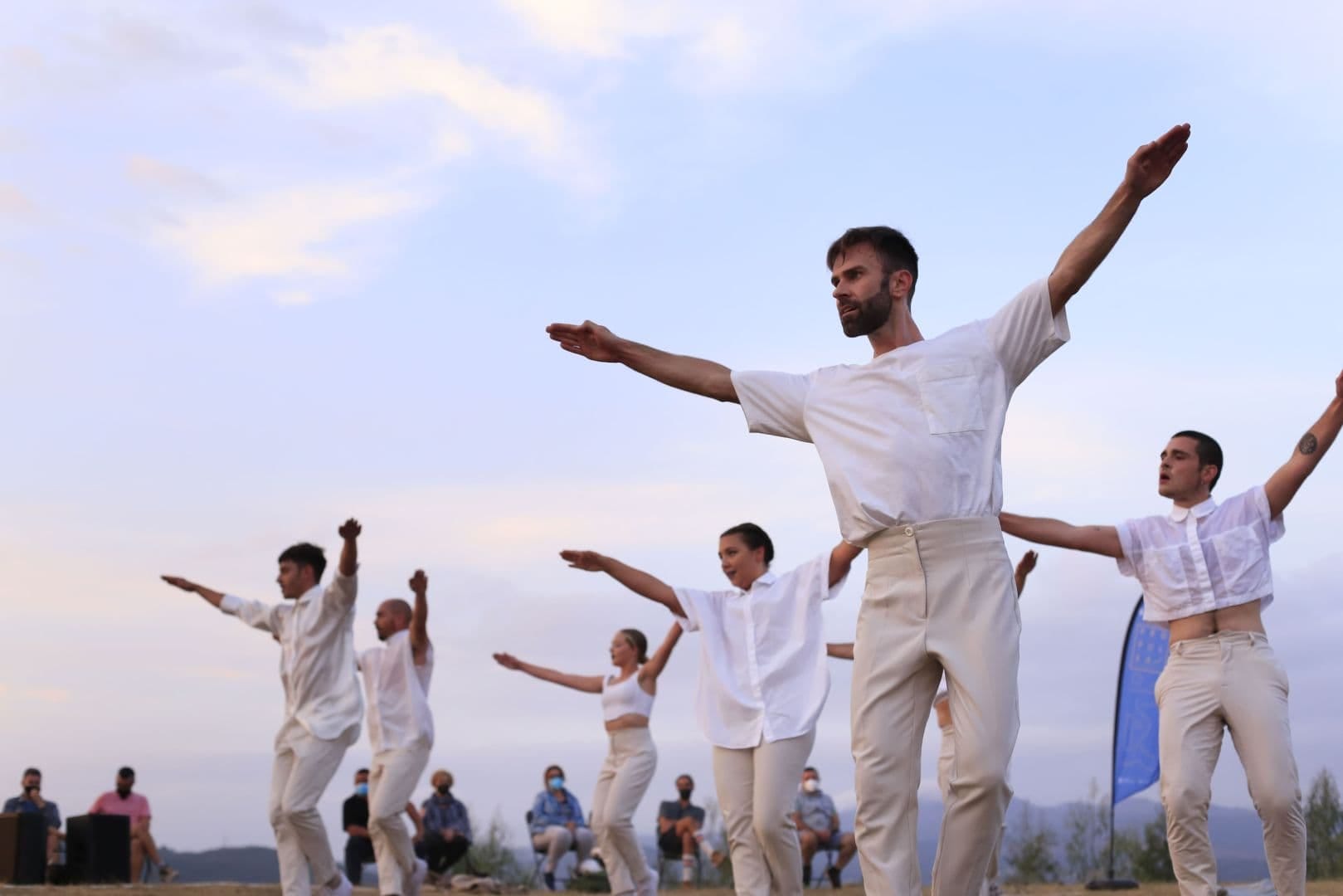 FESTIVAL C · UN BAILE CEIBE EN COMUNIDADE