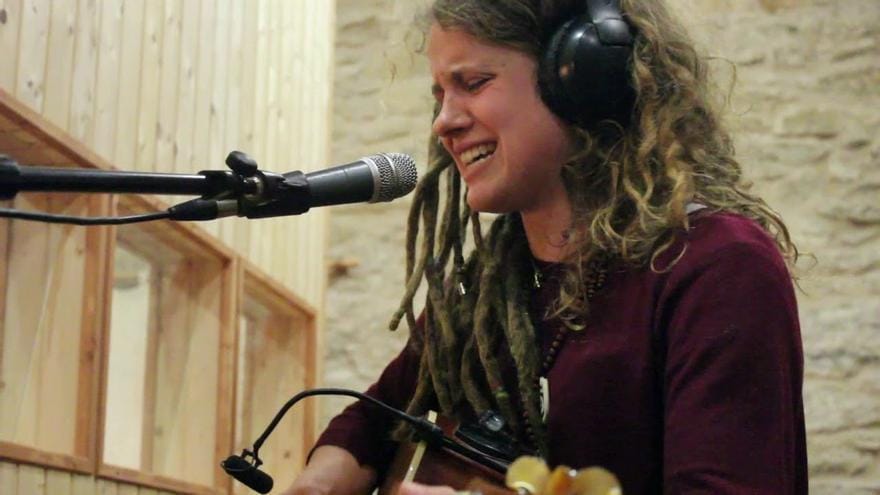 Zeltia Irevire - Ruta en Solitario - Foliada