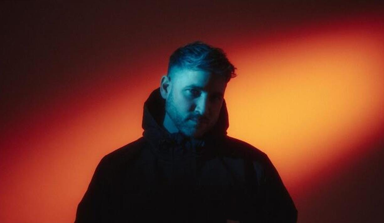 Enzo Siragusa at Quarters