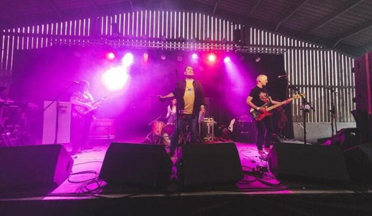 Asbo Derek: 'Beg to Differ' Album Fundraiser