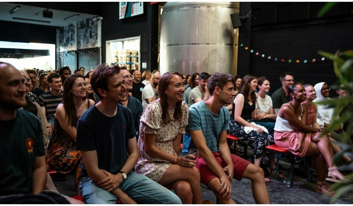 Daniel Sinclair - The Hypnotist & Mind Reader LIVE