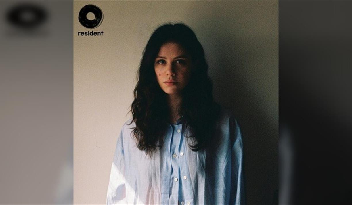 Matilda Mann: Live + Signing