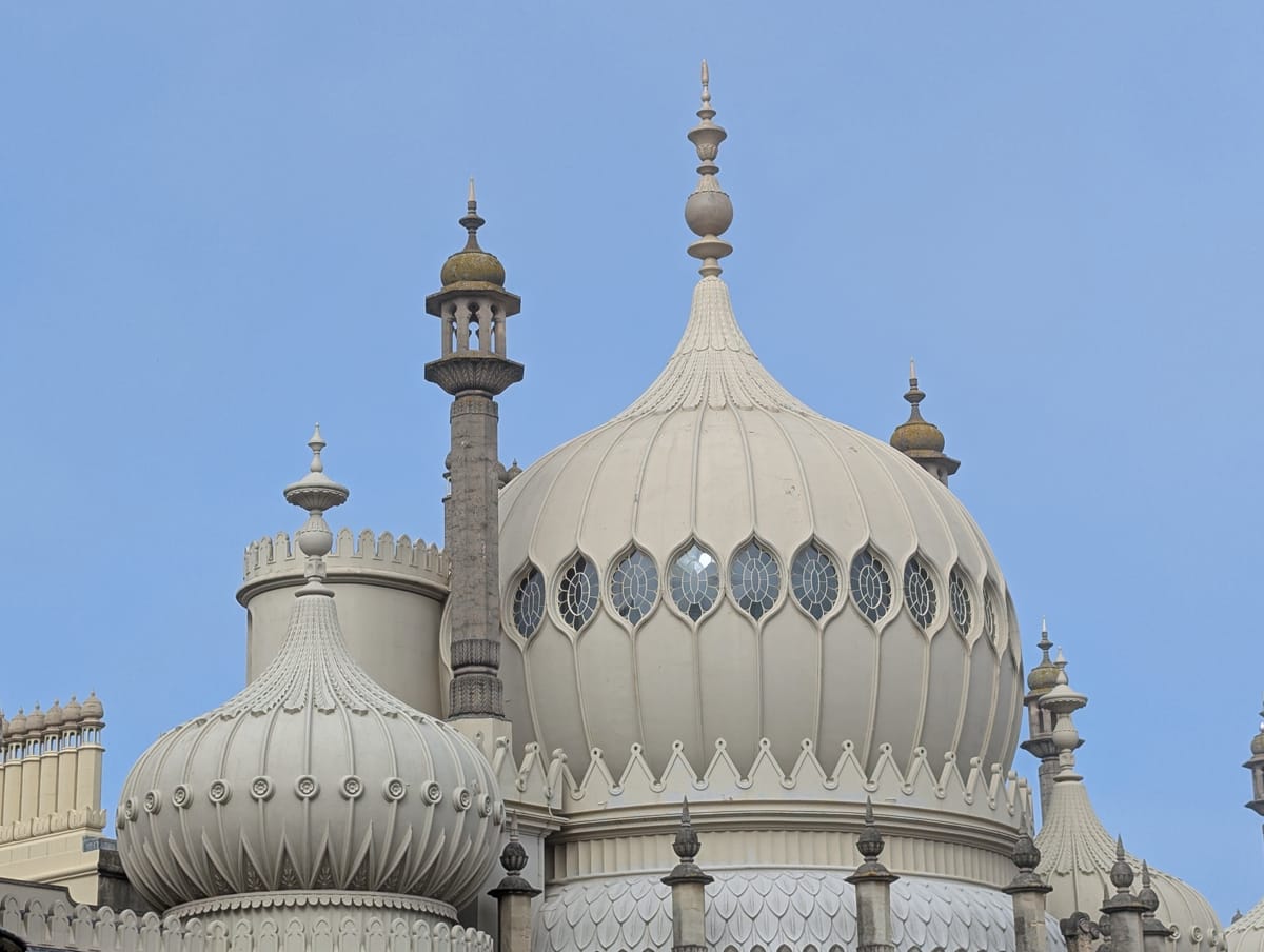 1831: Royal Pavilion & Gardens Tour