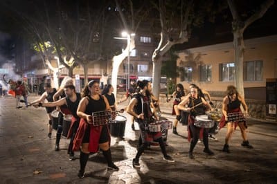 Tabalada a cargo de los Tabalers de Castelldefels