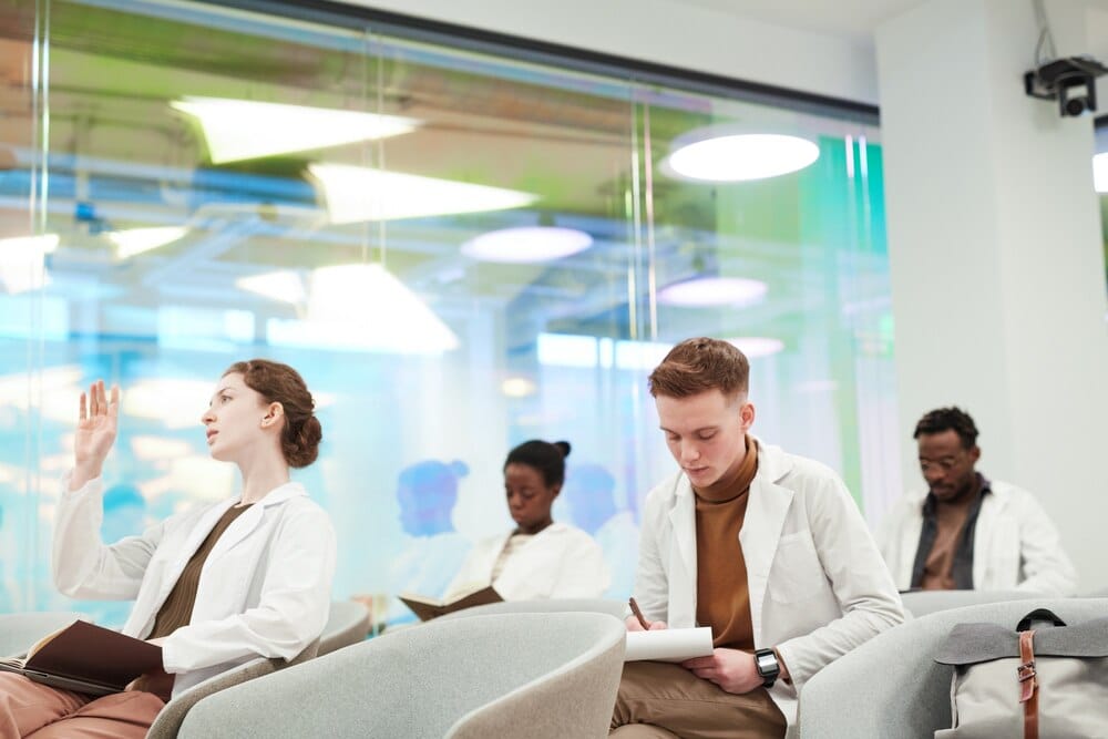 Coloquio 'Quen son as mulleres que fan voar Galicia?'