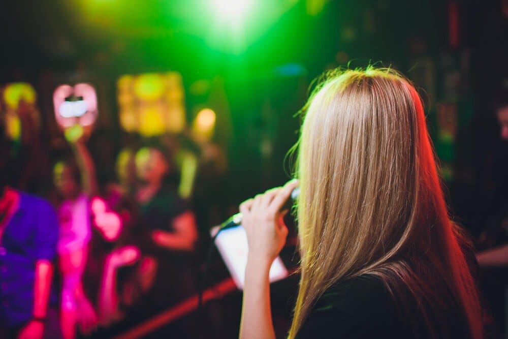 Noche de karaoke 'Operación Triunfo versión A Barra'