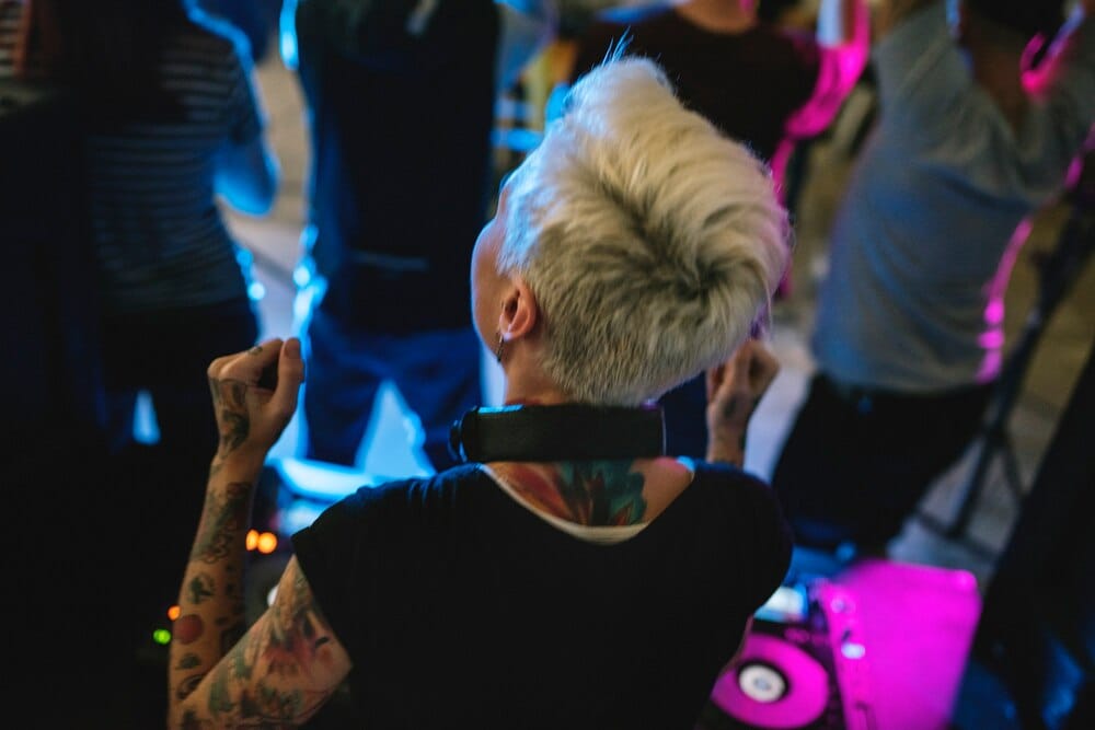 Música con DJ A3060