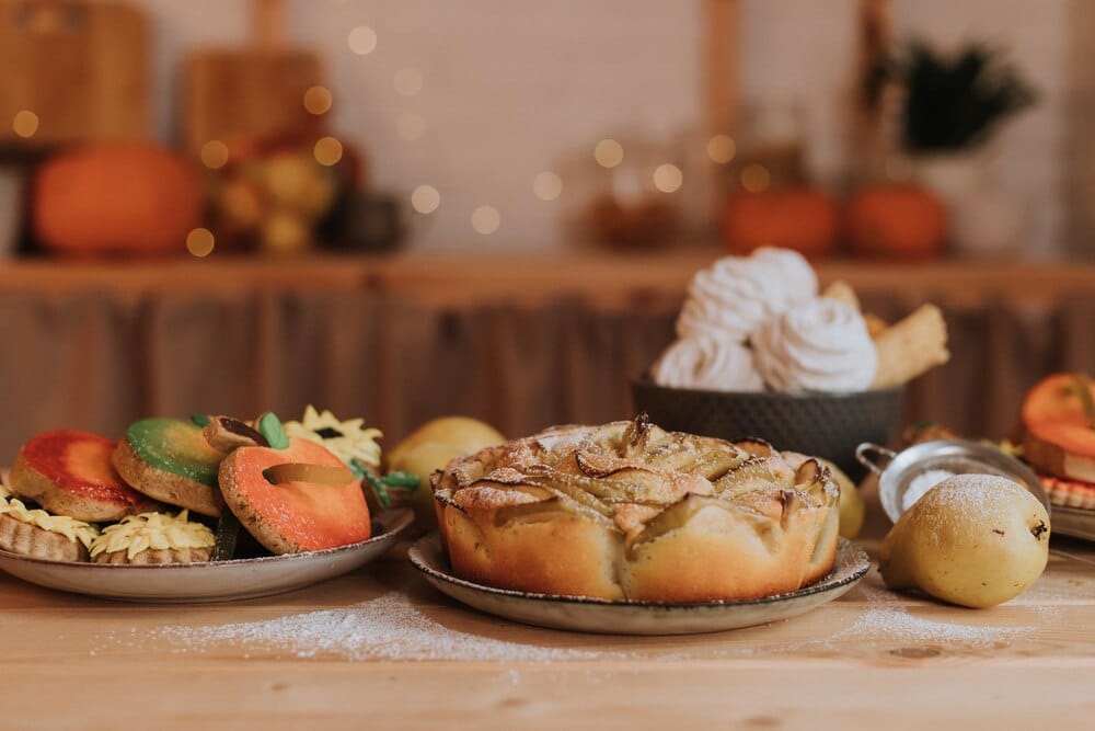 Huesos de santo, panellets, buñuelos de viento…