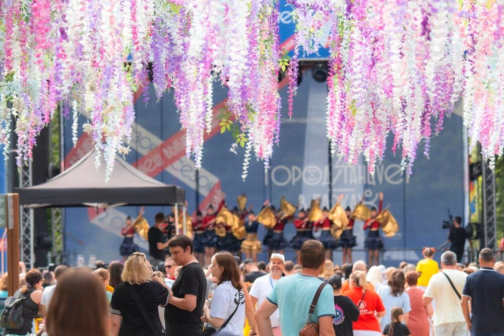 Actuación de Xacarandaina