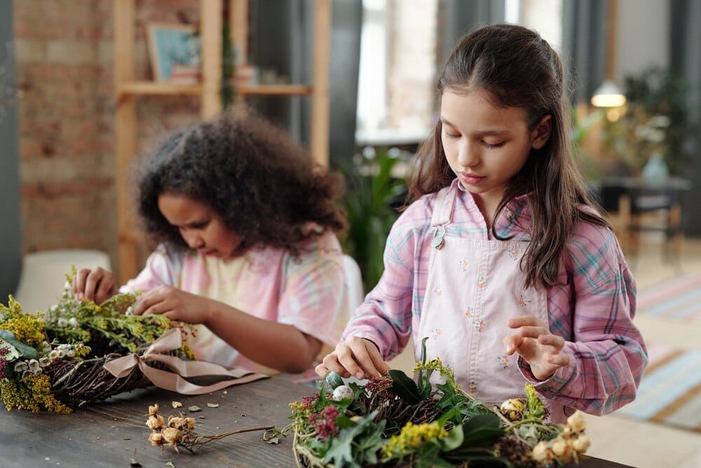 Acción en torno a los maios