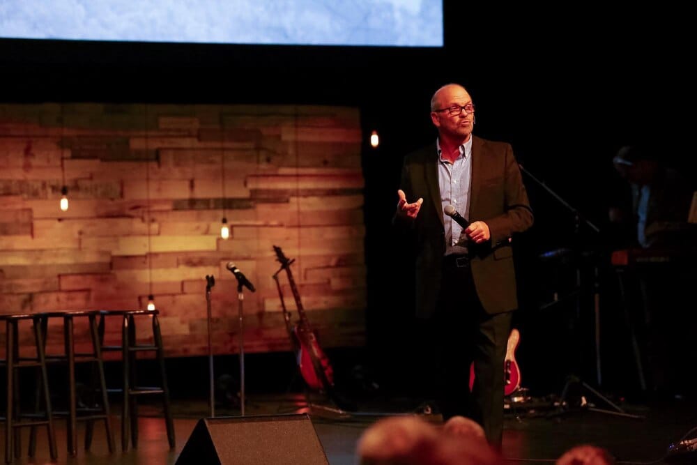 Conferencia de Laura Sáez