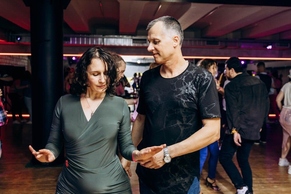 Clases de bachata con Rober y Miri