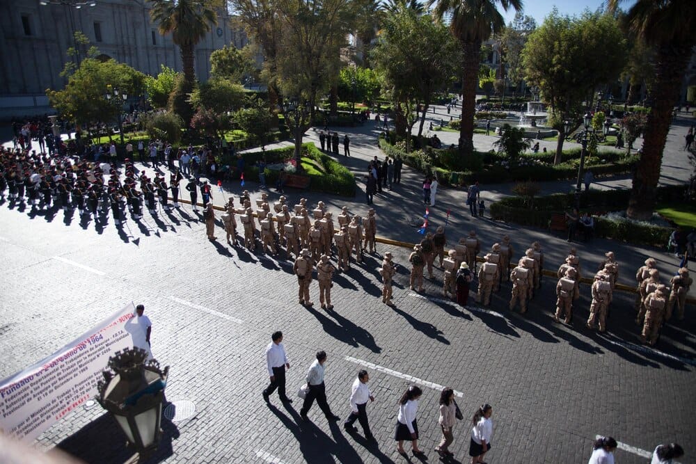 Parada militar en la Plaza de España