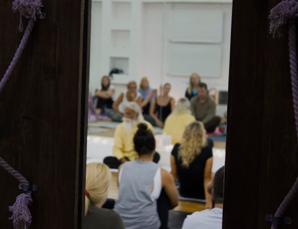 Presentación de la novela 'Doce voz de megafonía'