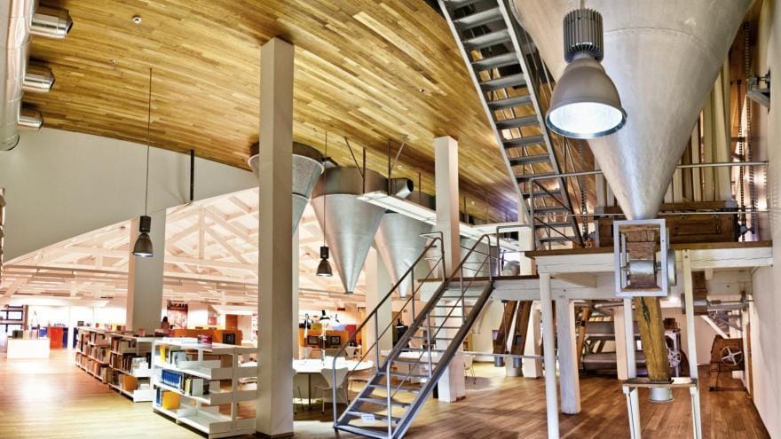 Conferencias, cursos y jornadas en El Águila