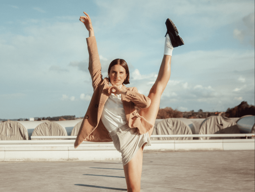 Silvia Bango. Voilà