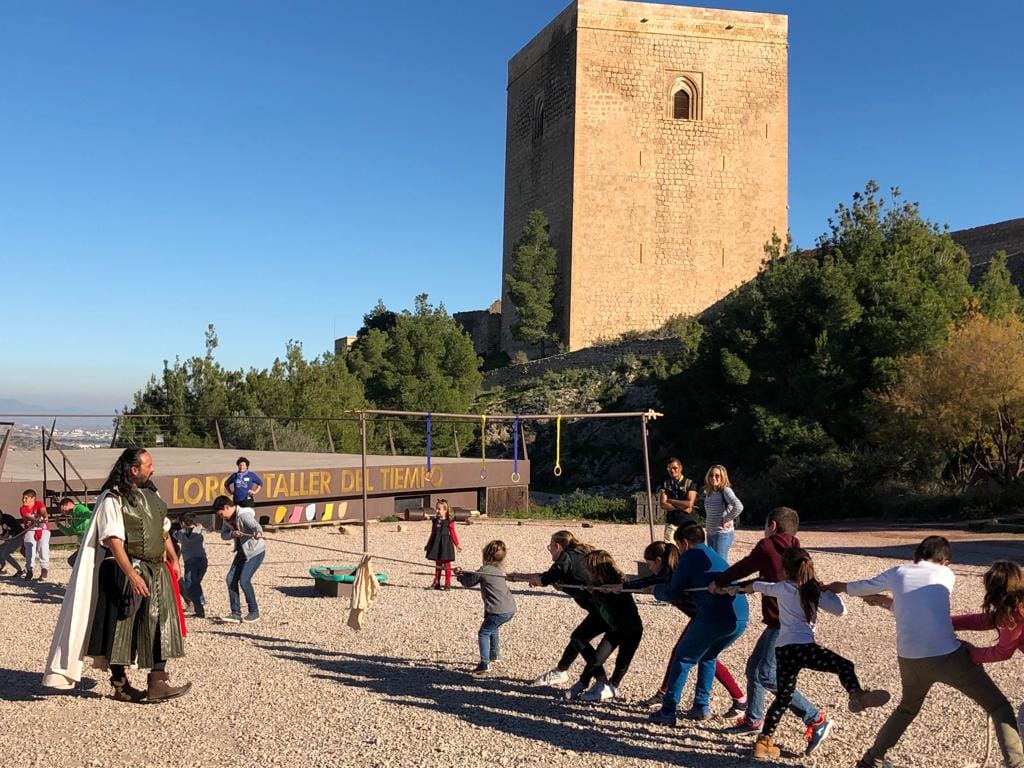 Visita teatralizada "Asaltando el Castillo"