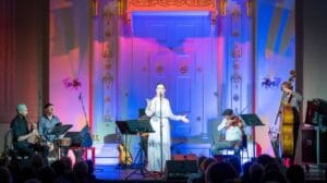 Magda Navarrete (Sefardí/World music fusión)