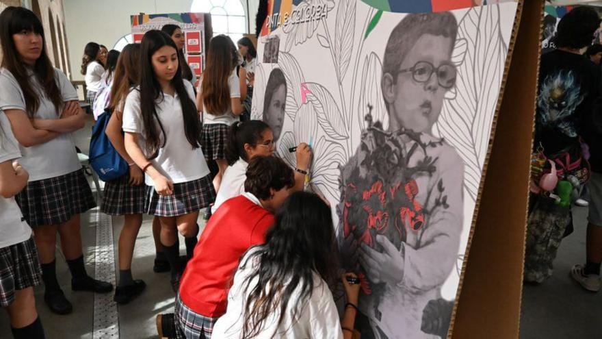 Invitación en el Mercado a recorrer la historia del arte desde una óptica feminista