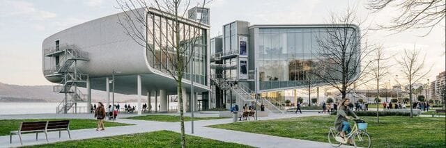 Visita guiada a las exposiciones para Amigos del Centro Botín