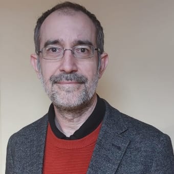 Presentación del libro 'Y los campos se quedaron sin flores'