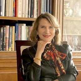 Presentación de 'Revivir, la nueva Carmen de Burgos' de Asunción Valdés