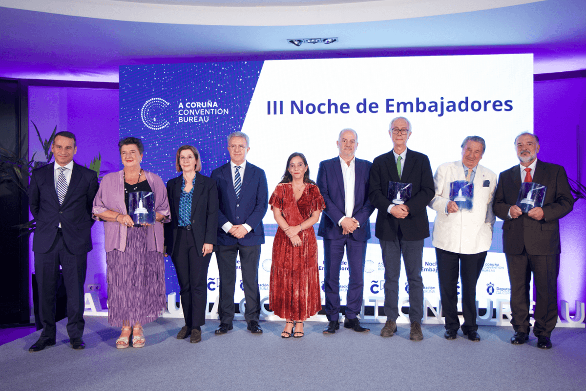 Noite de Embaixadores