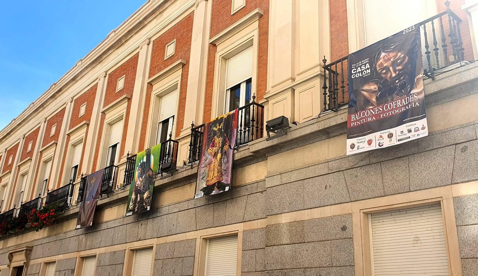 Balcones Cofrades