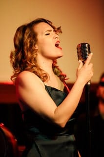 BETTA & THE GROOVERS