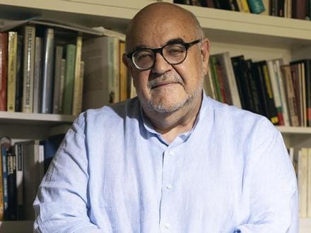 «Agosto 2045. Una reflexión sobre la muerte, la vida y el olvido»