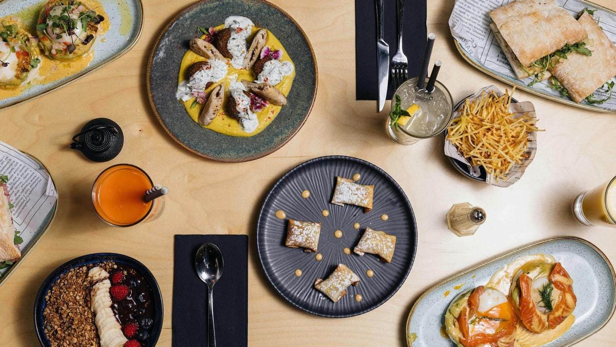 Yoga & Healthy Brunch in Barcelona