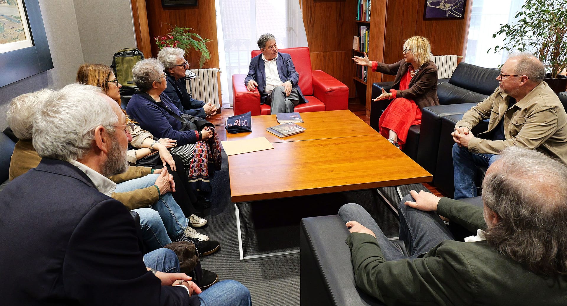 Peninsulares. Encuentros Ibéricos de Arte Textil Contemporánea