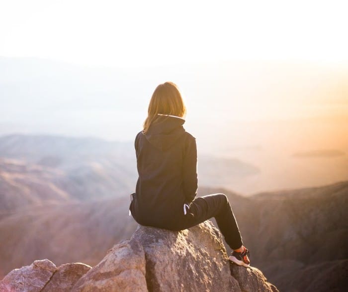 Senderismo con la puesta de sol