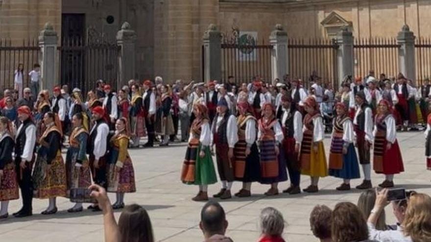 Doña Urraca toma la plaza de la Catedral