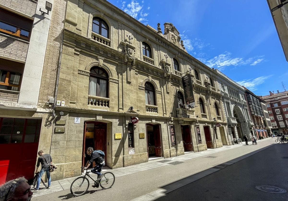 Visita a la manzana del Teatro Principal