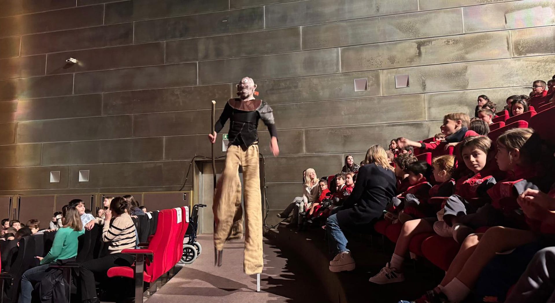 In Gallaecia, mulieres mythorum!