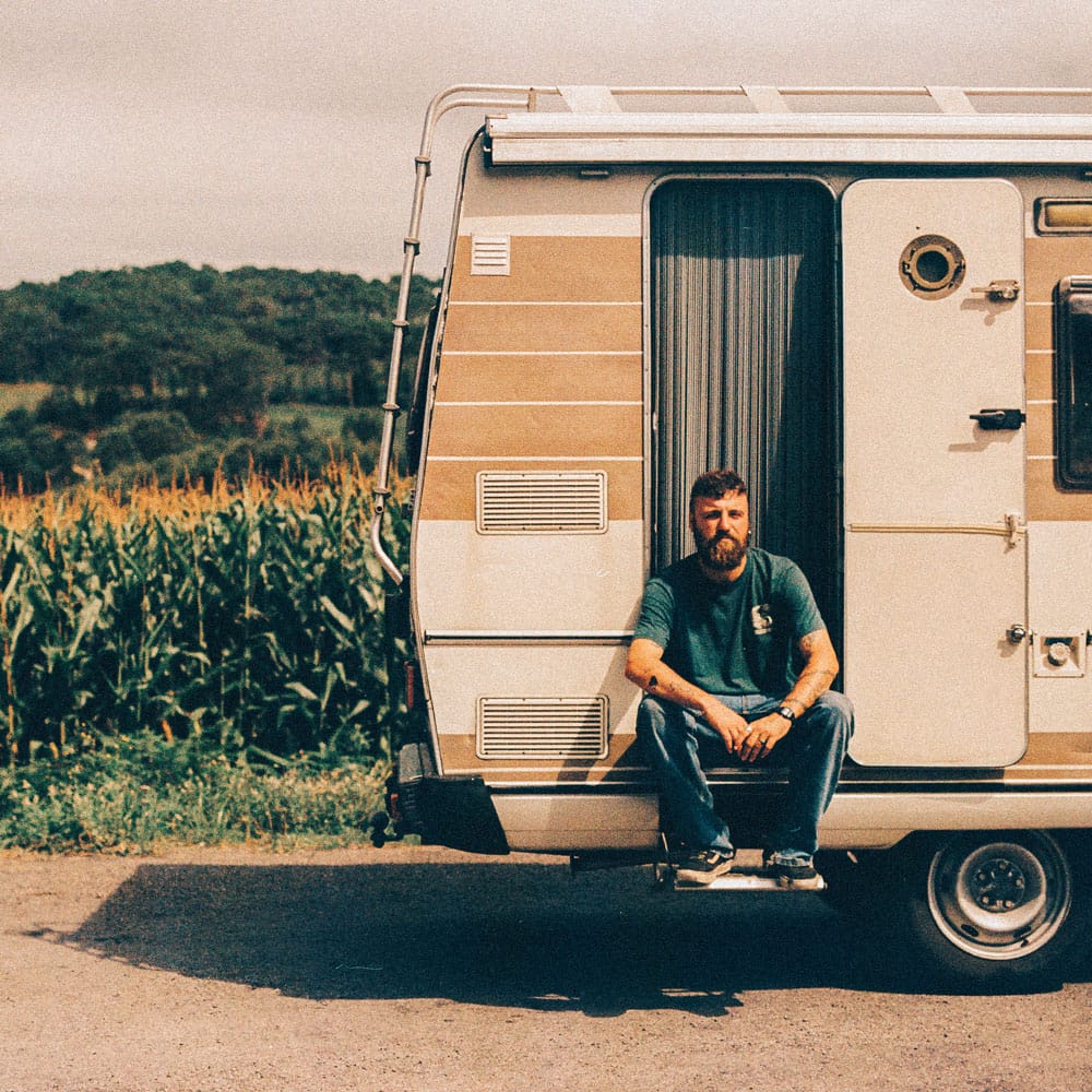 Luis Fercán en concierto presentando "Postales Perdidas”