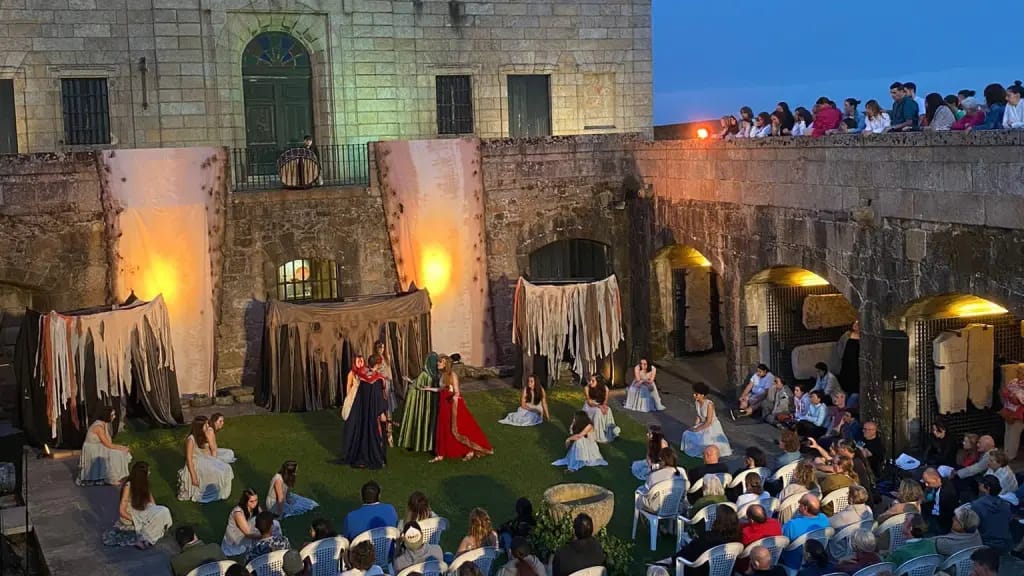 Mostra Internacional Area do Teatro (MIAT)